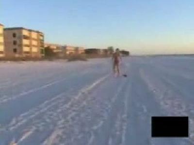 Seksi kızların plaj eğlencesi