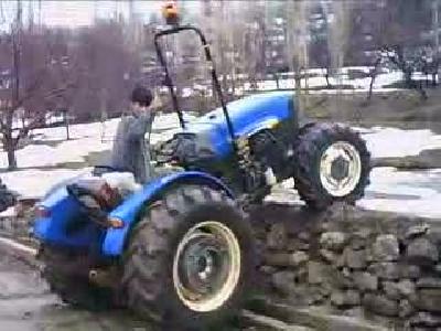 4x4 traktör